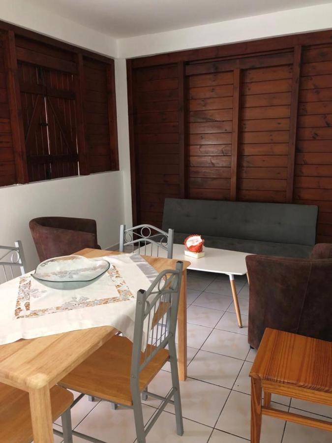 Jo Et Elie Apartment Le Gosier  Exterior photo